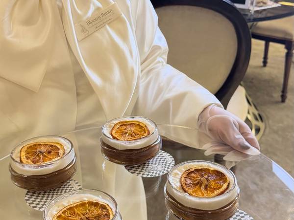 عربة عصاير وضيافة مشروبات مع تنسيق